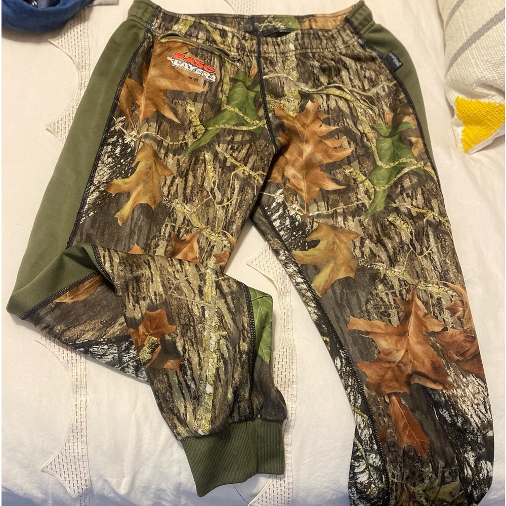 Scent locker base layer